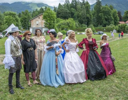 ODPRTJE GRADU DVOR (2)